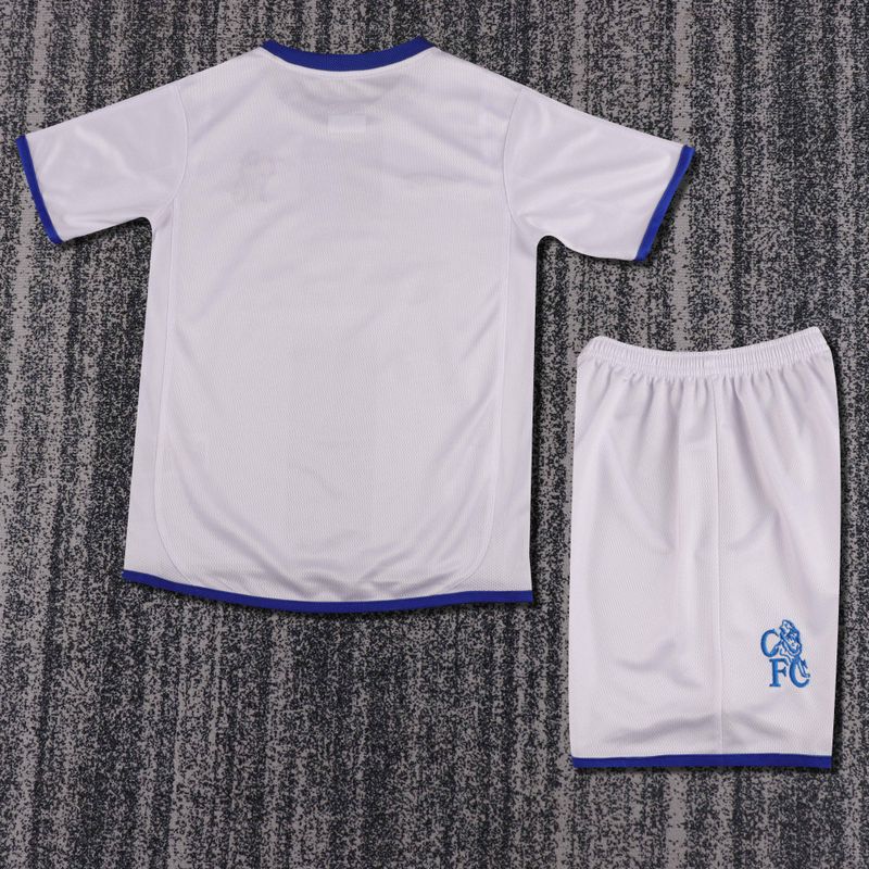 Retro Kids Chelsea FC 2003-2005 Away Secondary image