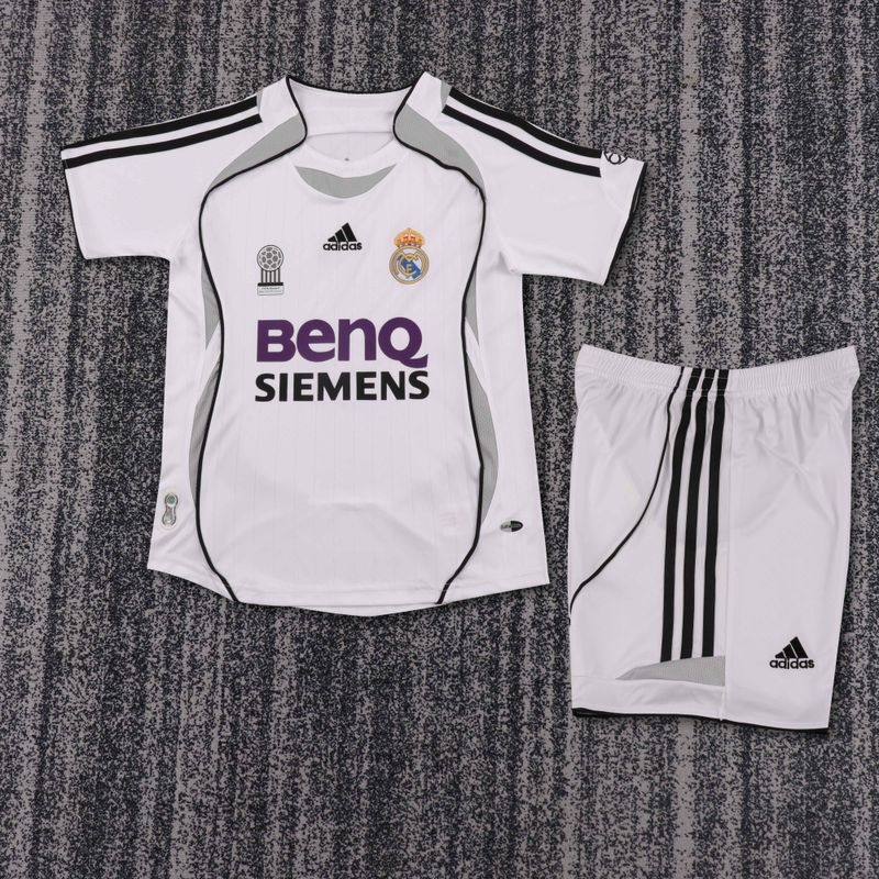 Retro Kids Real Madrid 2006-2007 home Main image