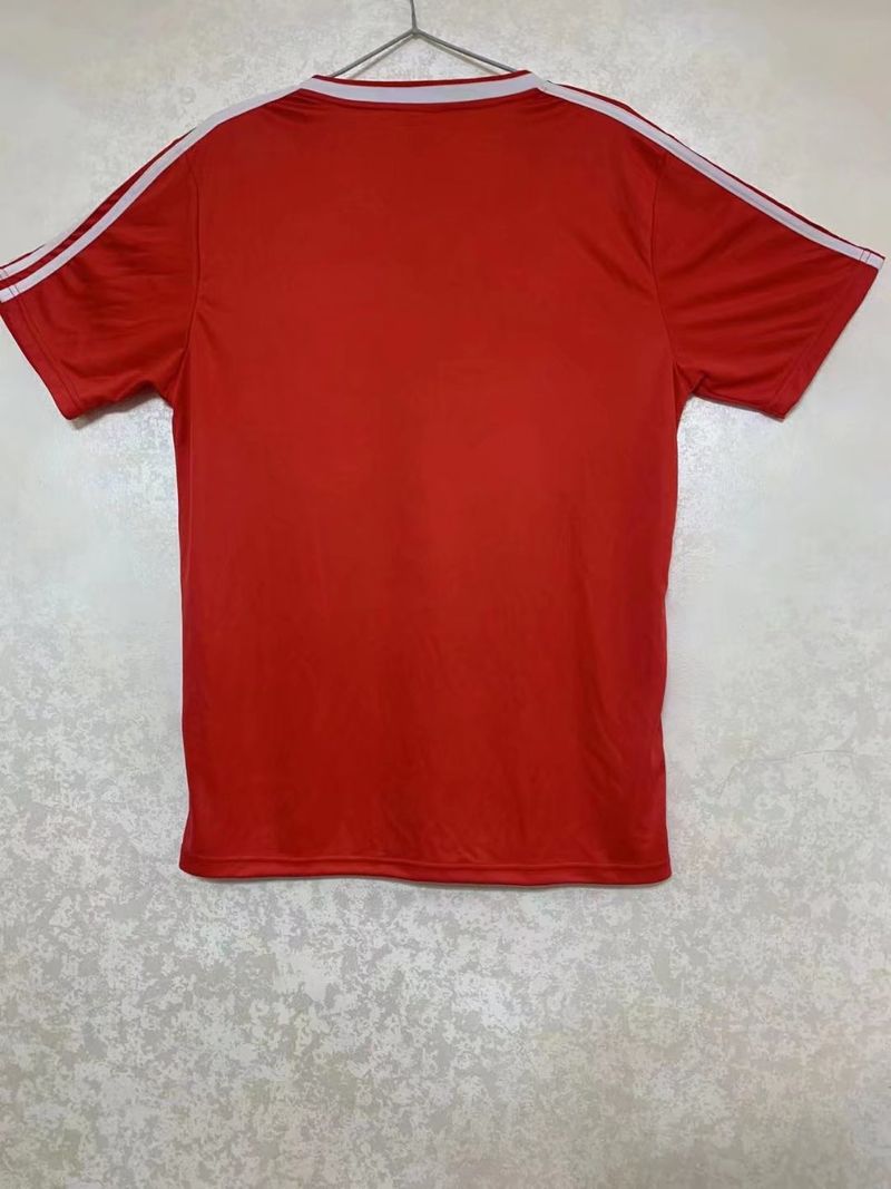 Retro Soviet Union 1986 World Cup Home Secondary image