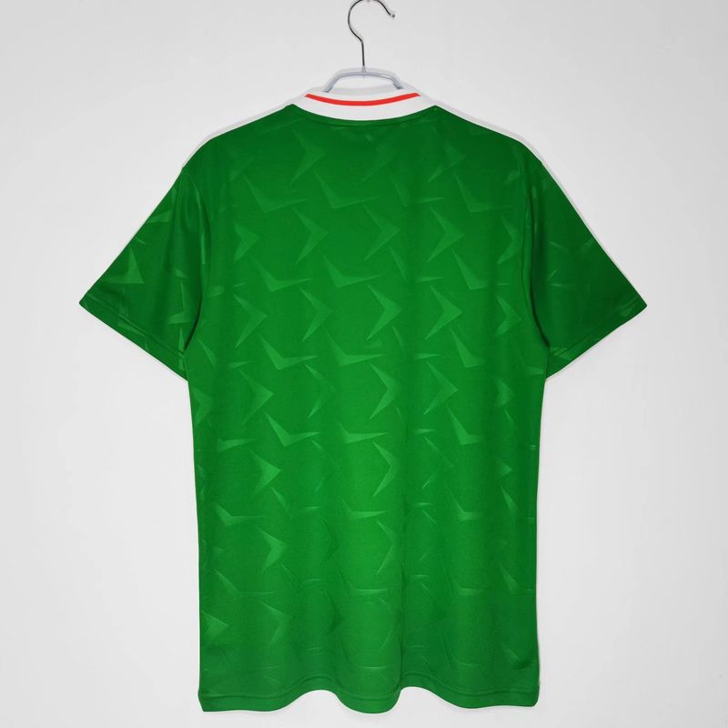 Retro Ireland 1990-1992 home