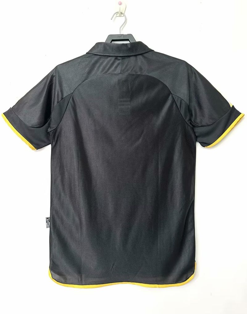 Retro Real Madrid 1999-2001 away Secondary image