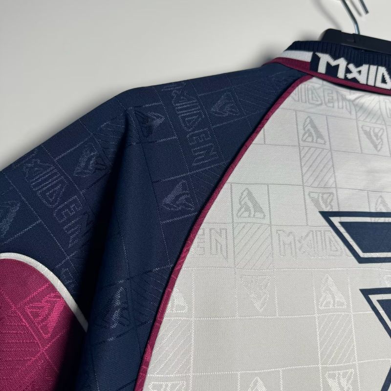 Retro West Ham United 1999 away
