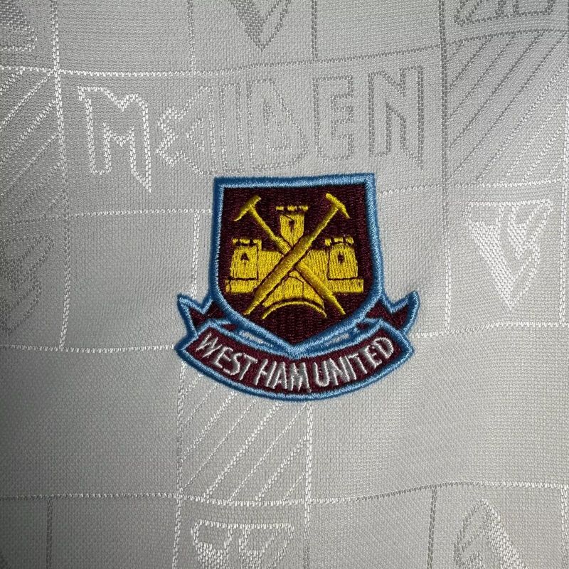 Retro West Ham United 1999 away