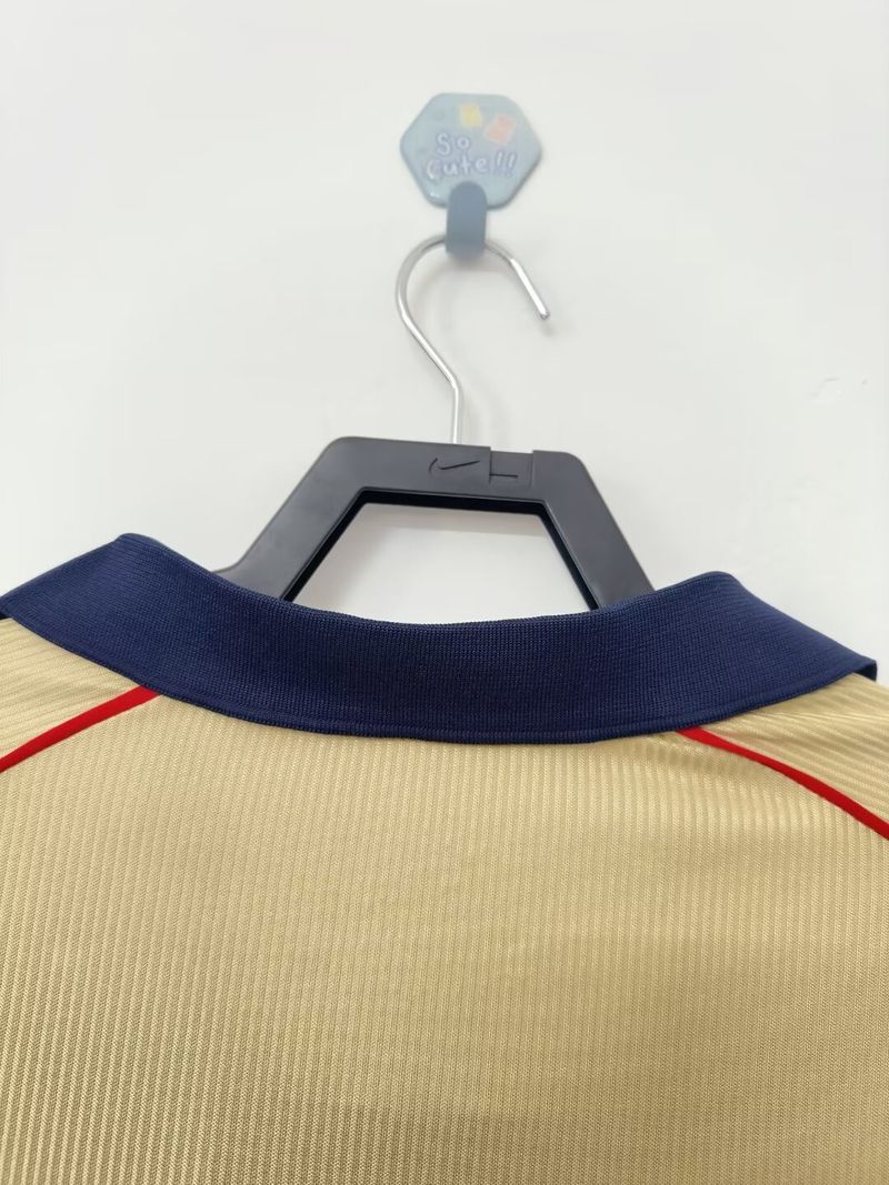 Retro Arsenal FC 2001-2002 away