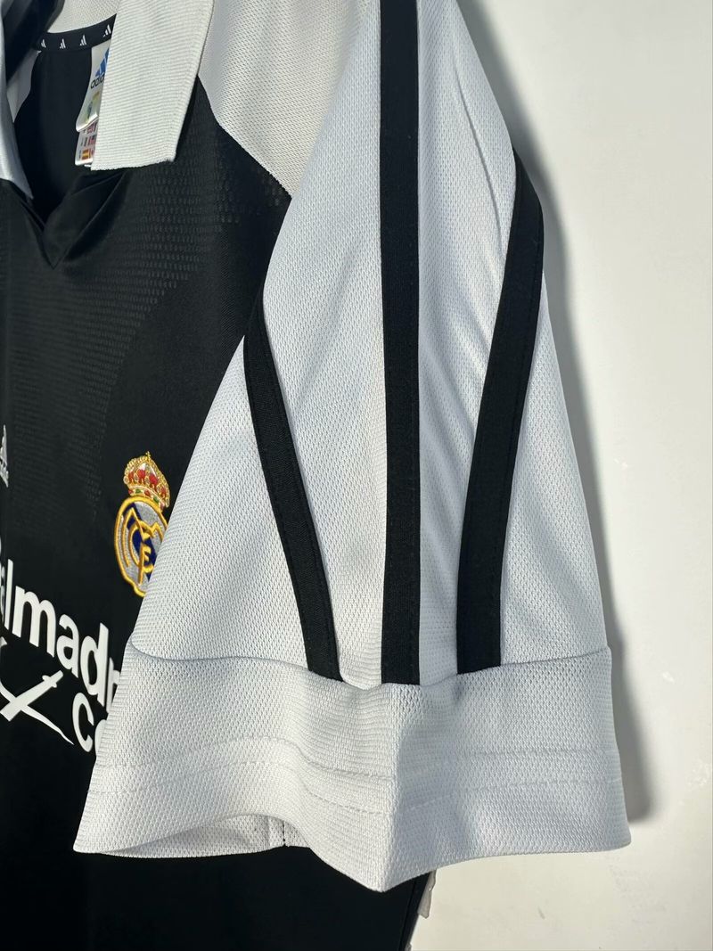 Retro Real Madrid 2001-2002 away