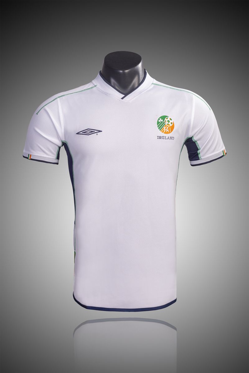 Retro Ireland 2002 away