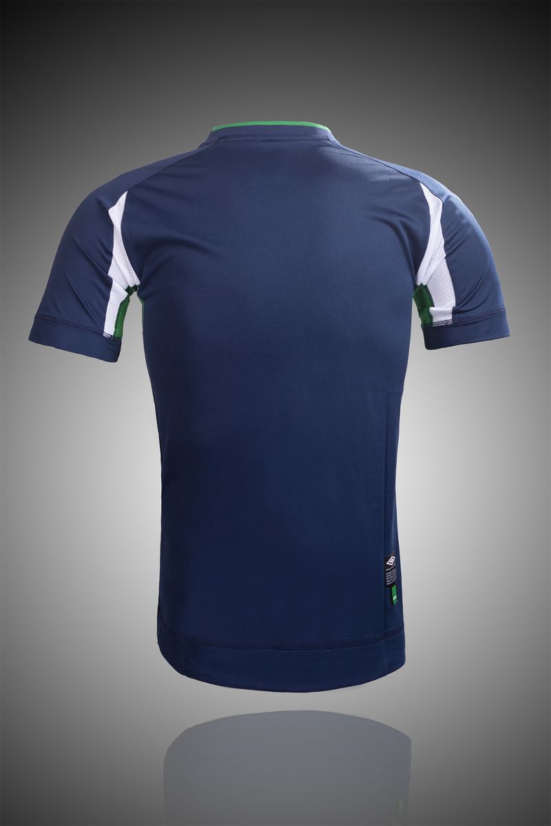Retro Ireland 2002 second away Secondary image
