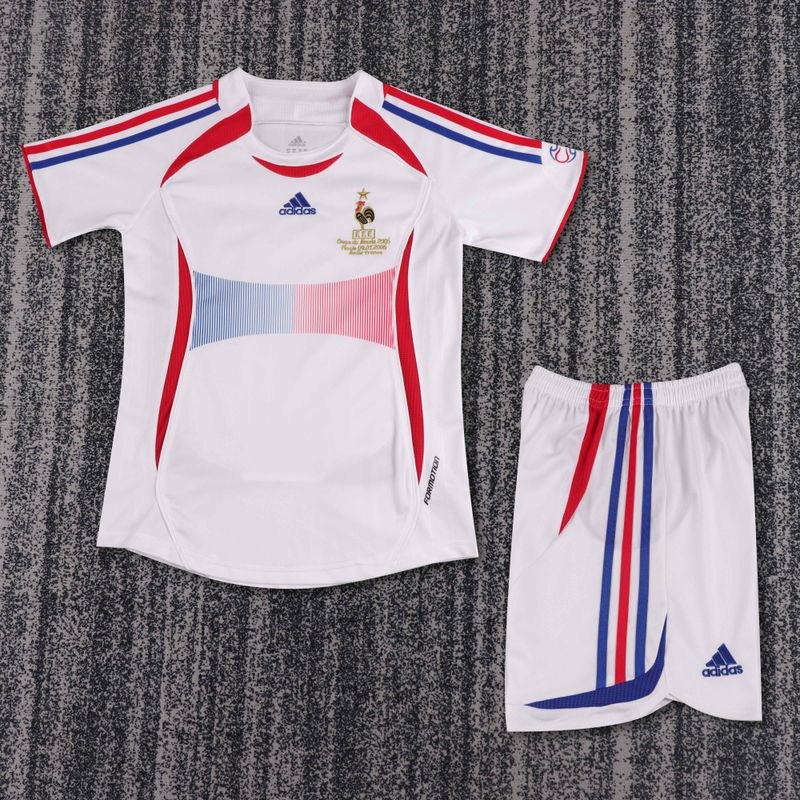 Retro Kids France 2006 away