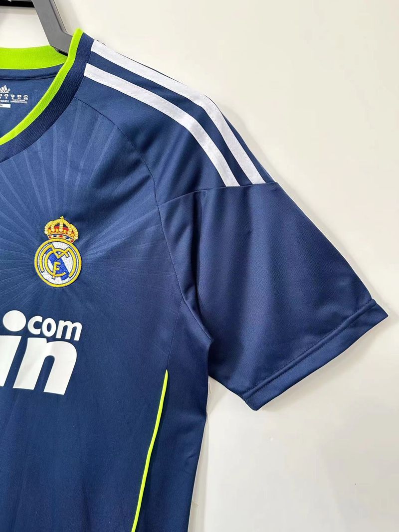 Retro Real Madrid 2010-2011 away