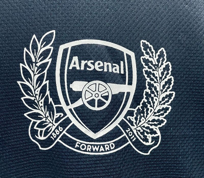 Retro Arsenal FC 2011-2012 away