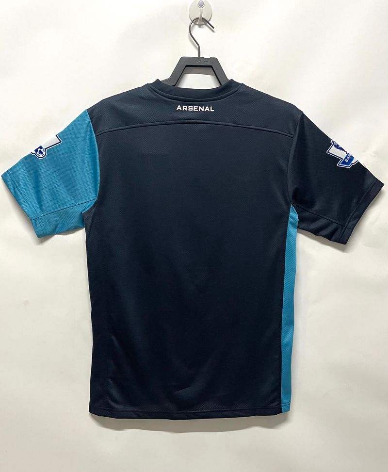 Retro Arsenal FC 2011-2012 away