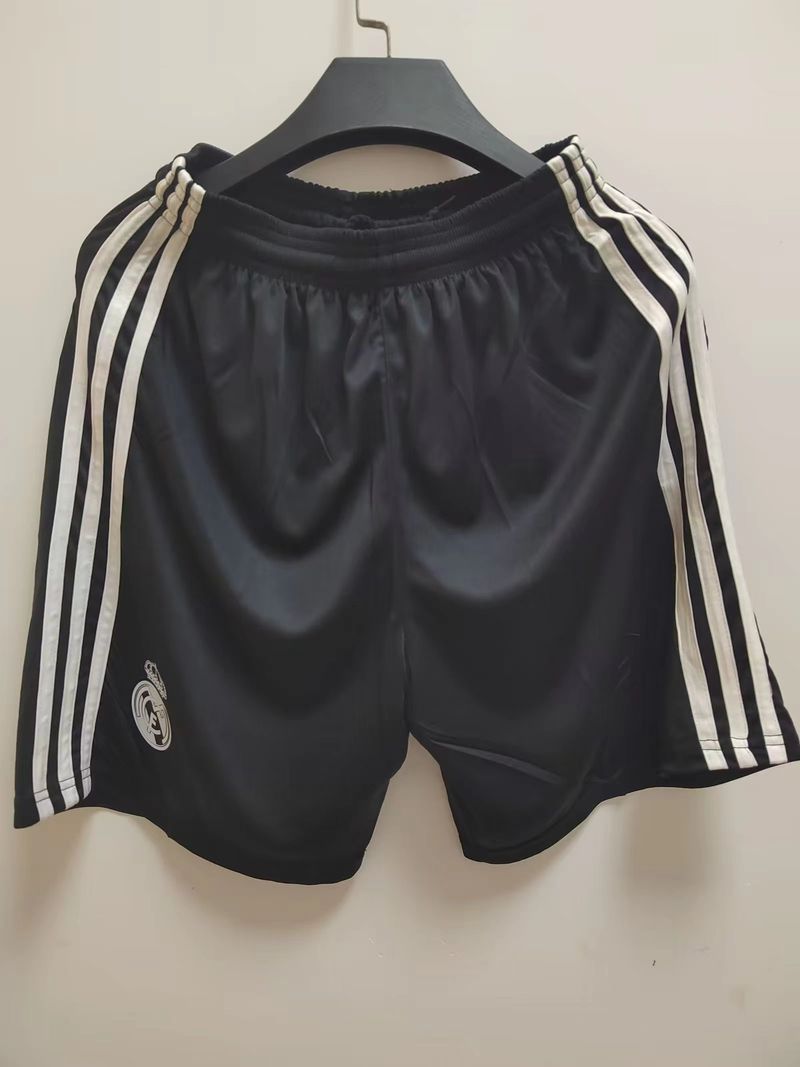 Retro Real Madrid 2014-2015 away trousers Main image