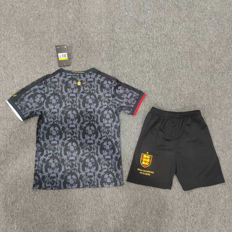 Kids England special edition black Secondary image