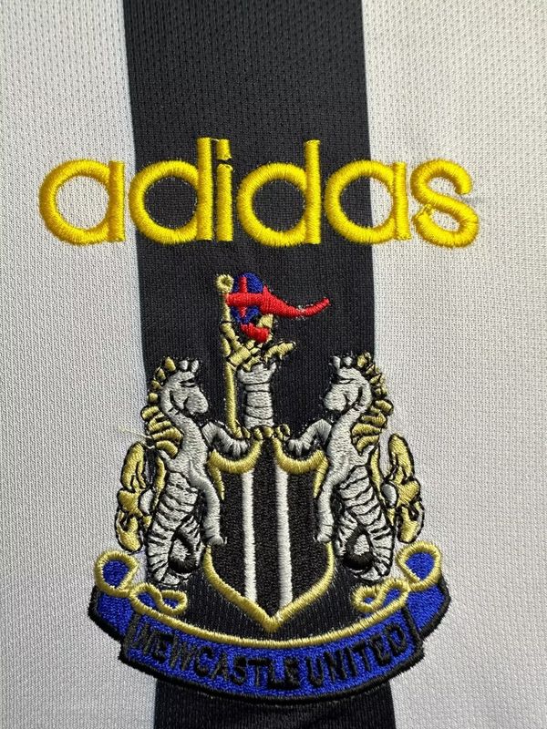 Retro Newcastle United 1997-1999 home Long Sleeve