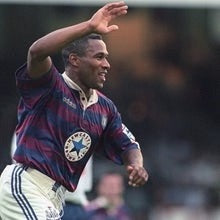Retro Newcastle United 1995-1996 away Secondary image