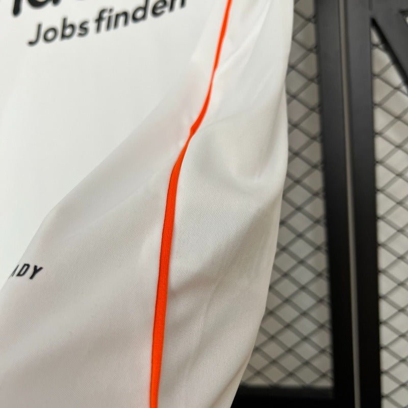 Eintracht Frankfurt 2025 - 2026 home - WCFOOTBALLSUIT