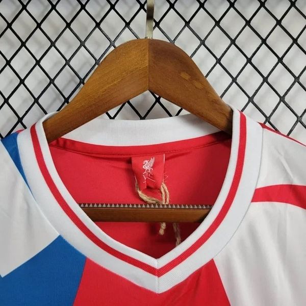 Retro Liverpool FC 2005 Hybrid Commemorative Edition