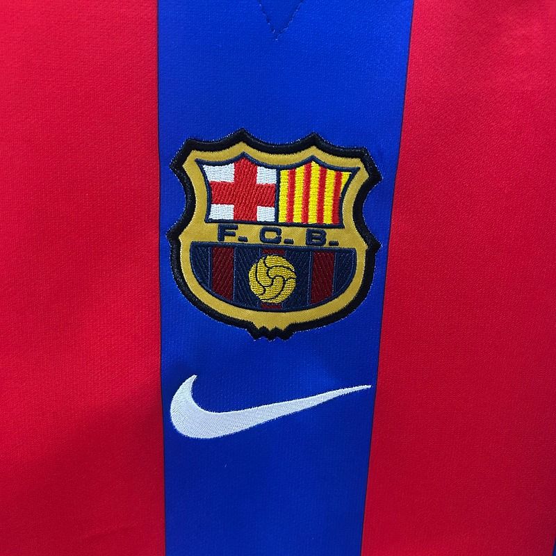 Retro FC Barcelona 2001-2002 home