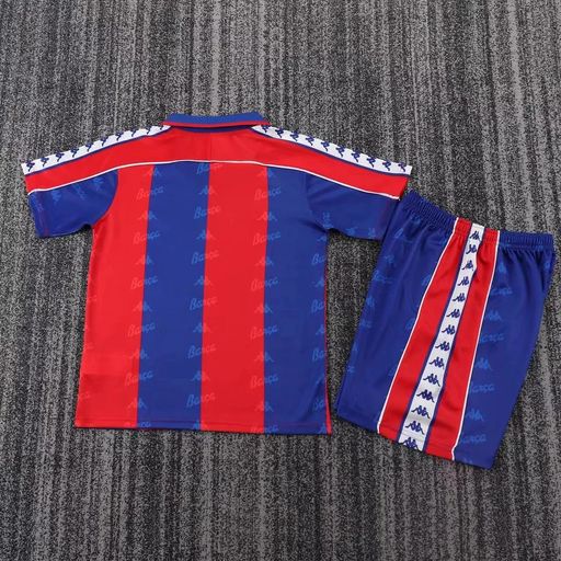 Retro Kids FC Barcelona 1992-1995 home Secondary image