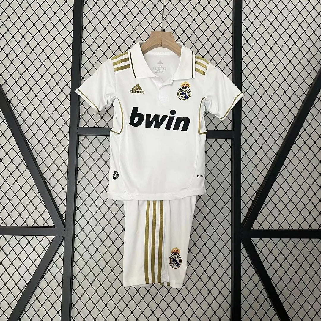 Retro Kids Real Madrid 2012-2013 home Main image