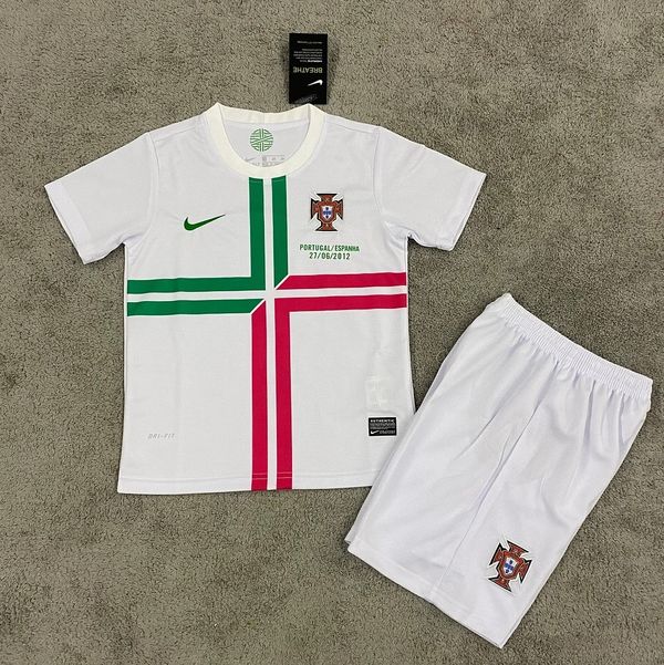 Retro Kids Portugal national 2012 away