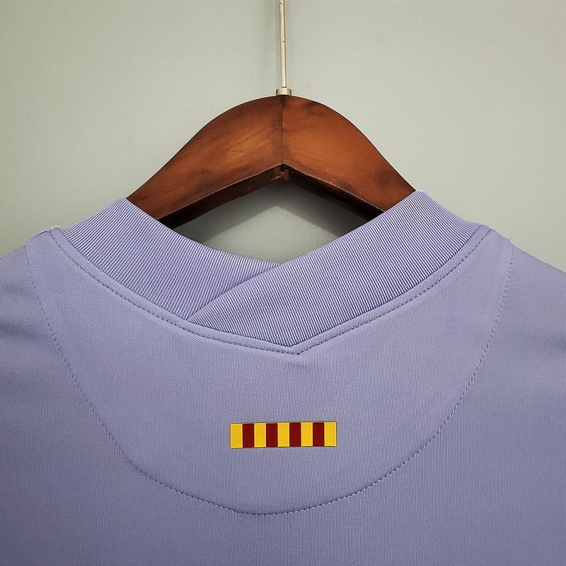 Retro FC Barcelona 2021-2022 away