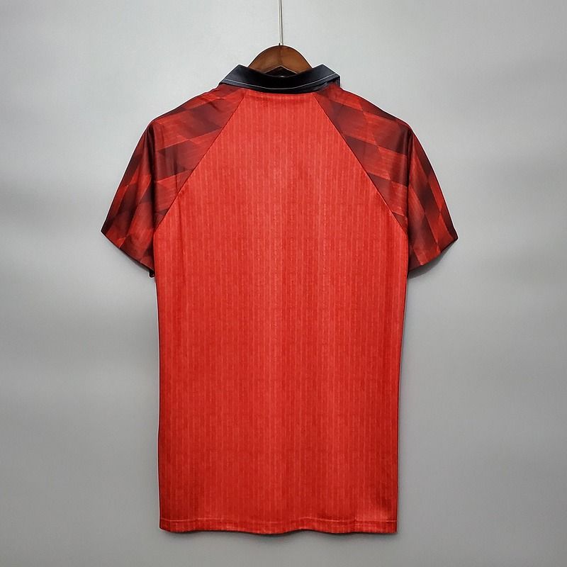 Retro Manchester United 1996-1997 home
