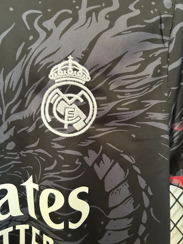 Real Madrid 2025-2026 dragon edition