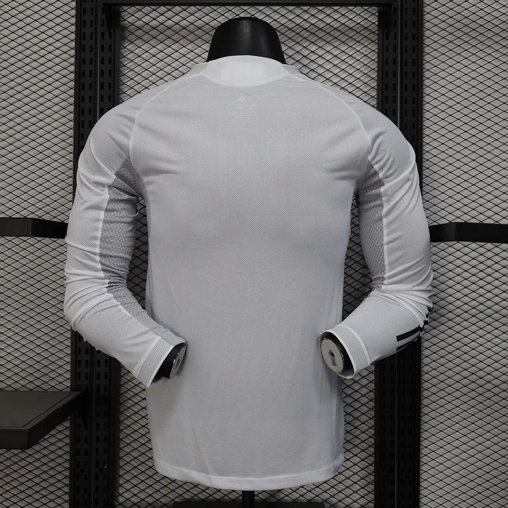 Real Madrid 2025-2026 Home Long Sleeve Secondary image