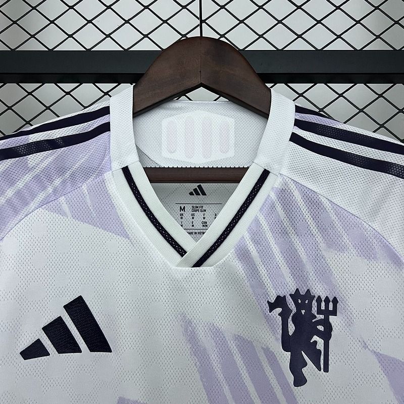 Manchester United 2025-2026 away