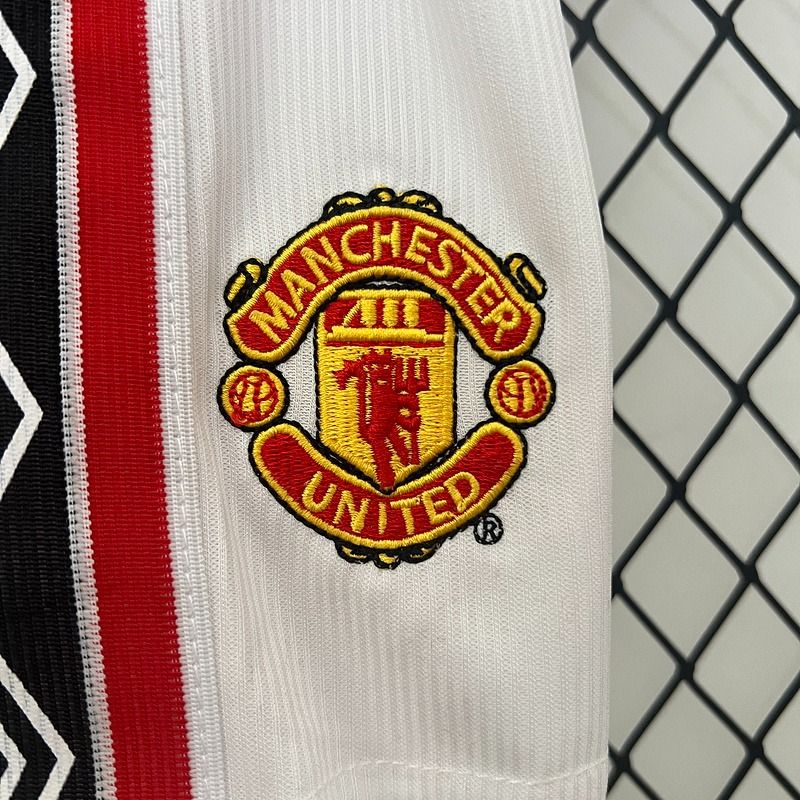 Retro Kids Manchester United 1998-1999 home