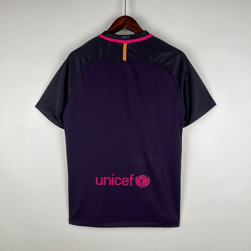 Retro FC Barcelona 2016-2017 away