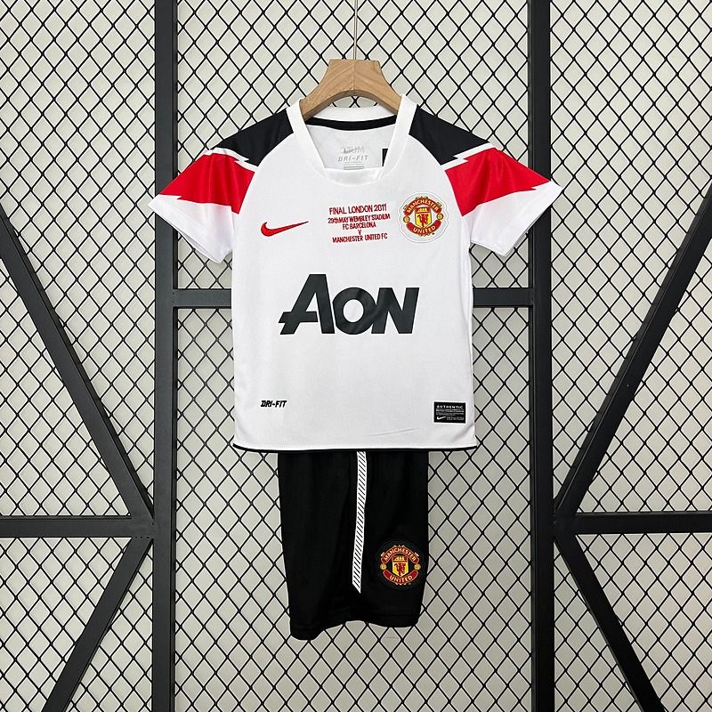 Retro Kids Manchester United 2010-2011 away Main image