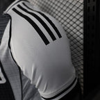 Newcastle United 2025-2026 home player