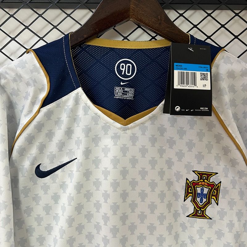 Retro Portugal national 2004 away