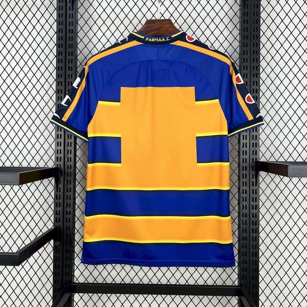 Retro Parma Calcio 2001-2002 home Secondary image