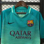 Retro FC Barcelona 2016-2017 third away