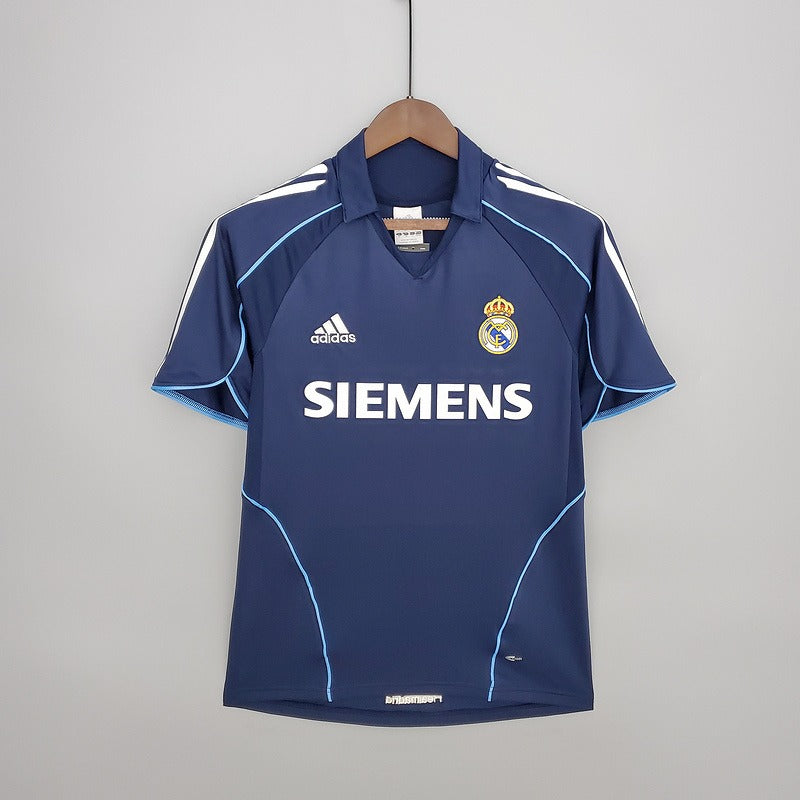 Retro Real Madrid 2005-2006 away Main image