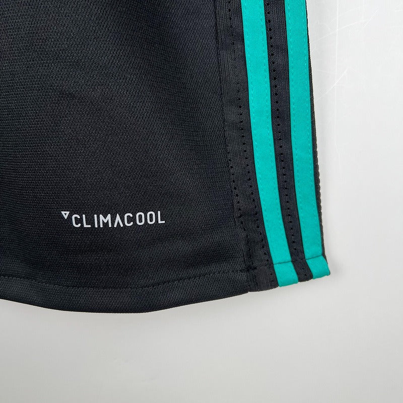 Retro Real Madrid 2017-2018 away