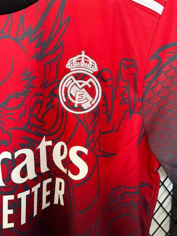 Real Madrid 2025-2026 dragon edition