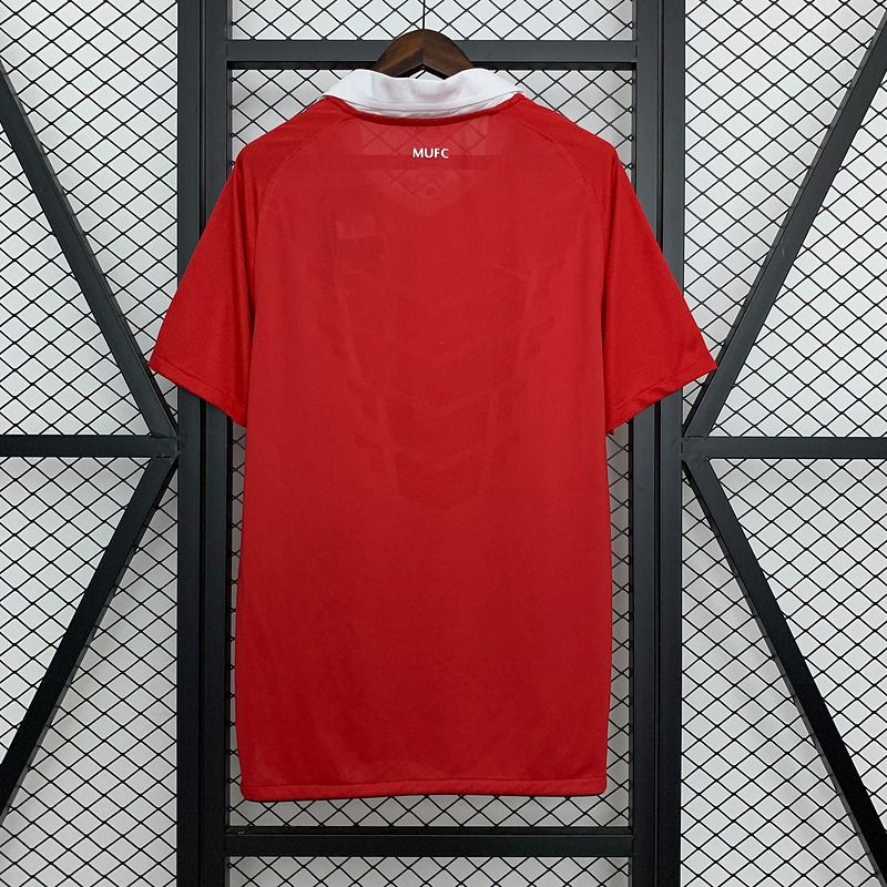 Retro Manchester United 2010-2011 home