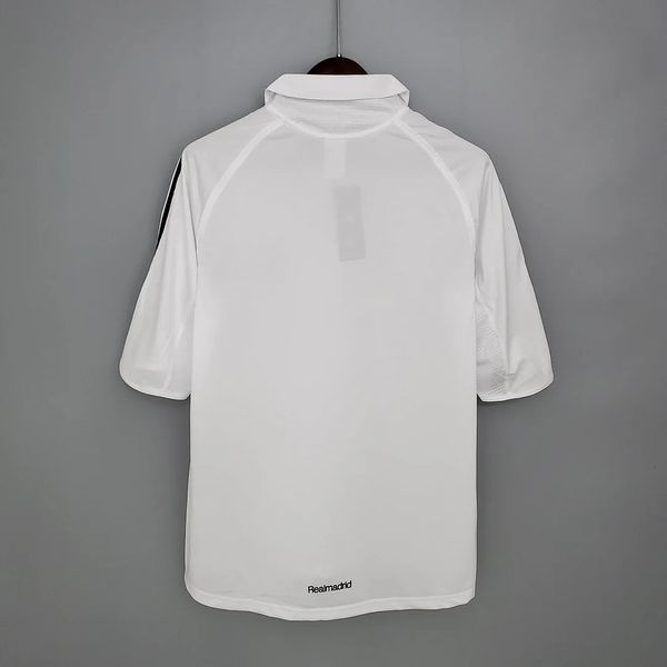 Retro Real Madrid 2005-2006 home Secondary image