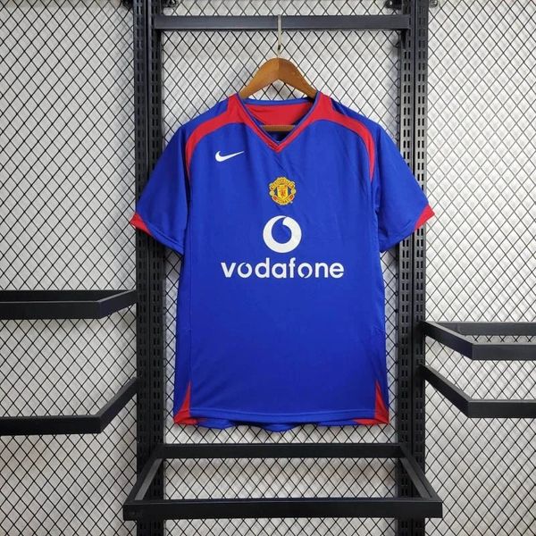 Retro Manchester United 2005-2006 Away Main image