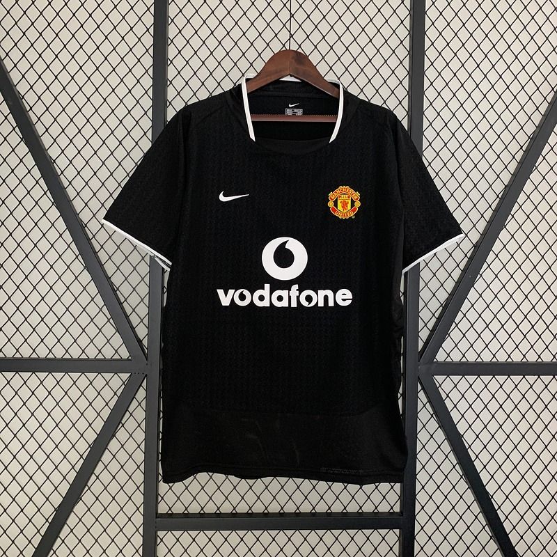 Retro Manchester United 2003-2004 Away Main image