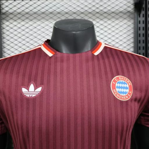 Bayern München 2025-2026 125th Anniversary player