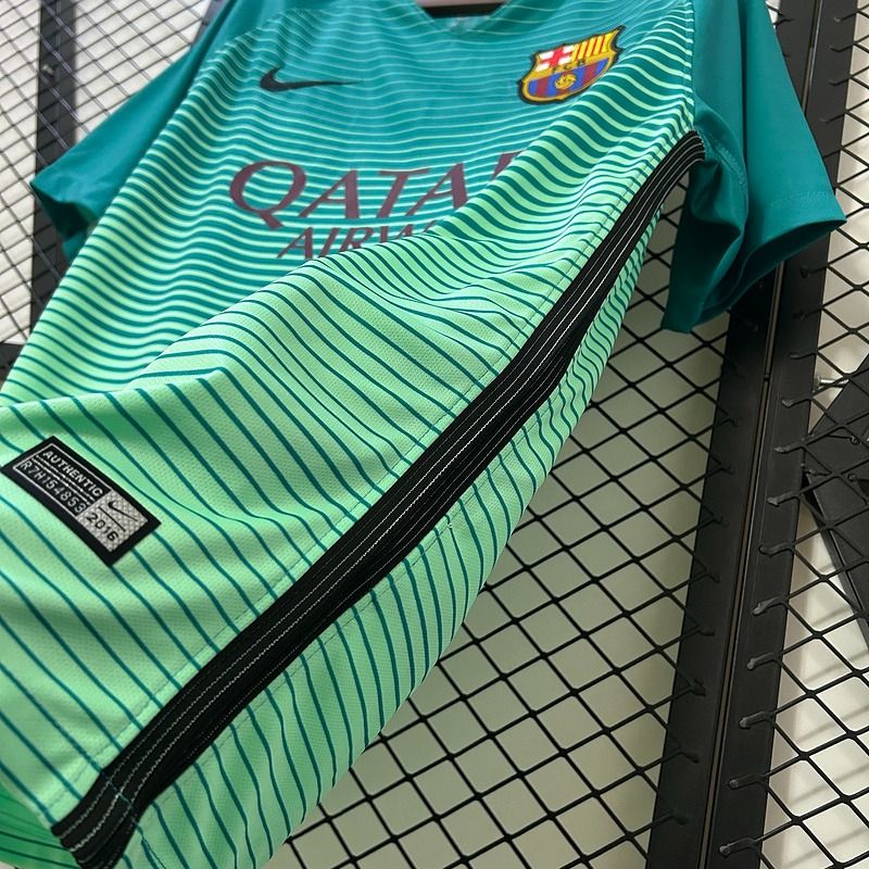 Retro FC Barcelona 2016-2017 third away
