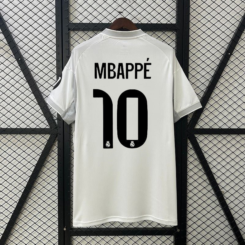 Real Madrid 2025-2026 home Secondary image