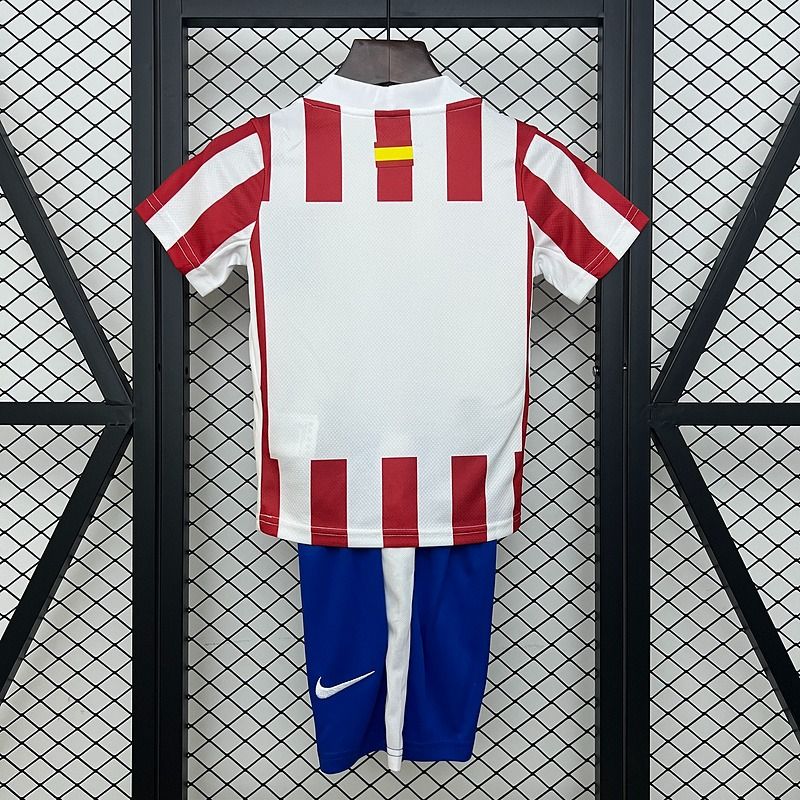 Kids Atletico Madrid 2025-2026 home Secondary image
