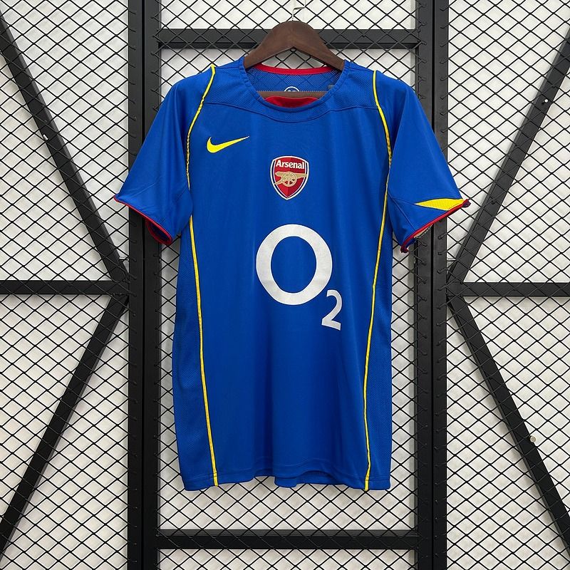 Retro Arsenal FC 2004-2005 away Main image