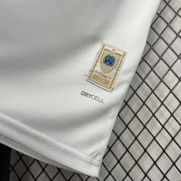 Marseille 125th anniversary edition white